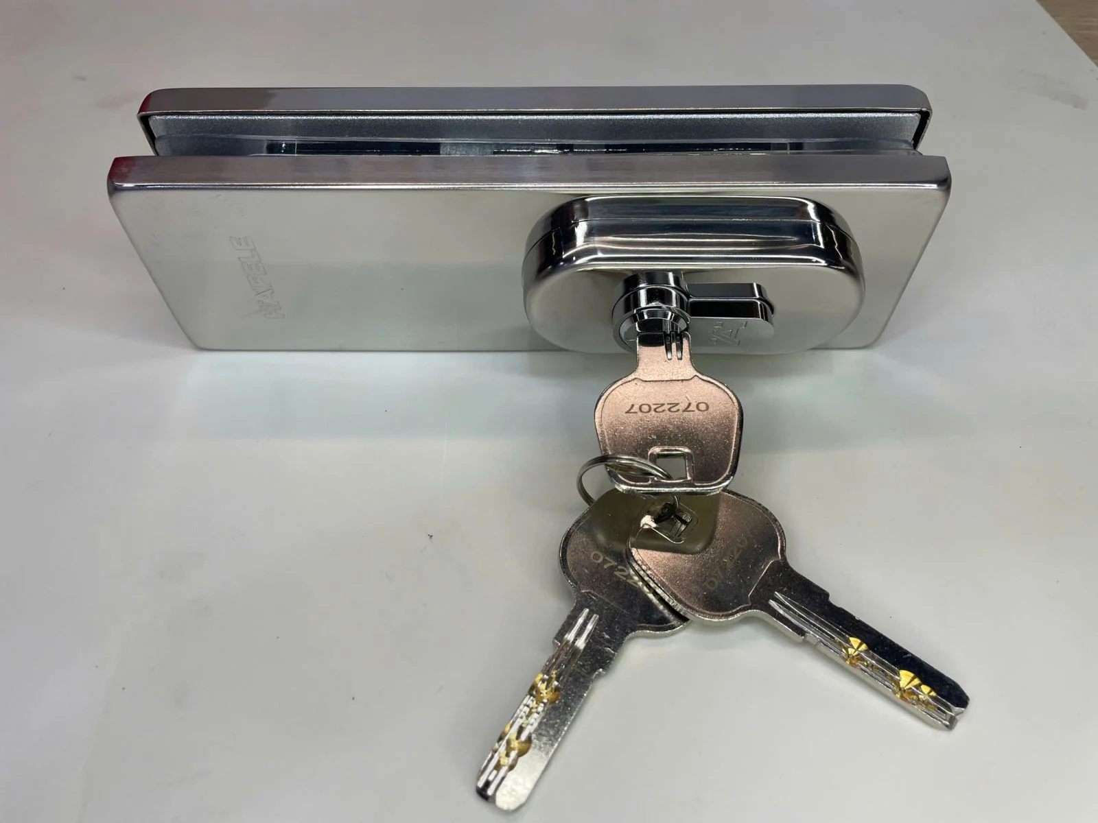 Kẹp khóa sàn Hafele Inox bóng 981.00.660
